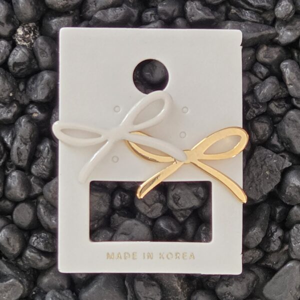 [HO BAK SUNG] Ribbon Earrings Gold + White