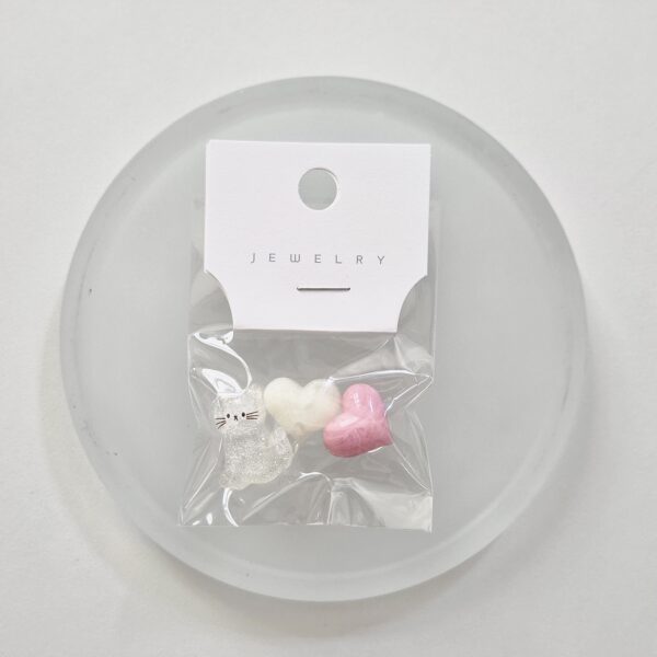 [HO BAK SUNG] Crocs Charm Cat & Two Hearts Set