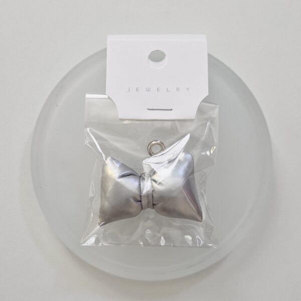 [HO BAK SUNG] Crocs Charm Silver Bow & Heart Set (2pcs)