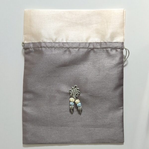 Bokjumeoni (silk pouch) Olive 24x18 cm